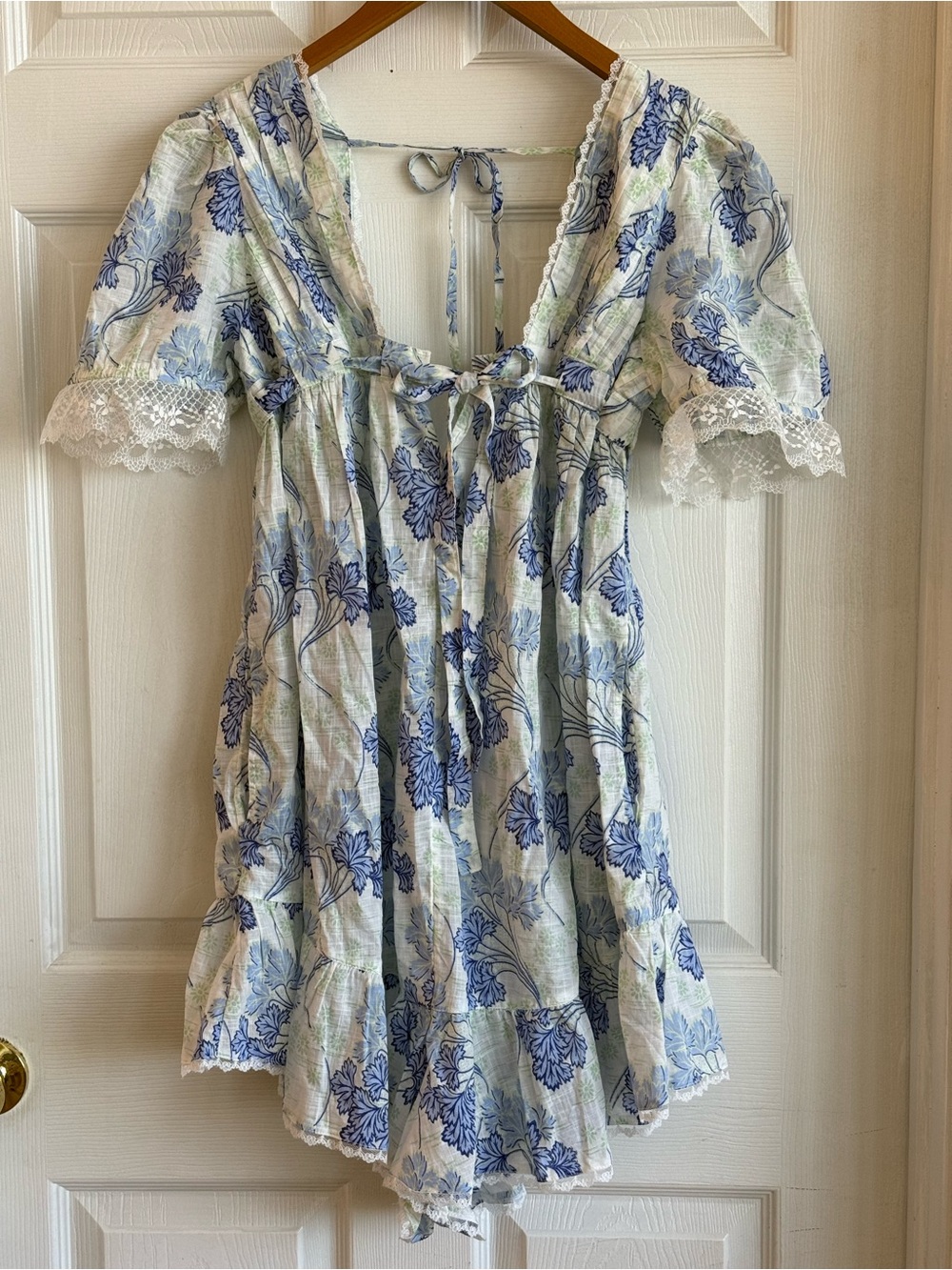 Anthropologie Lavender Floral Lace-Trim Romper - Picture 4 of 6